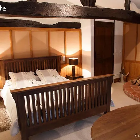 Couette-café La La Tricherie 4*