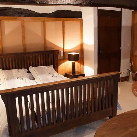 La La Tricherie Crastes