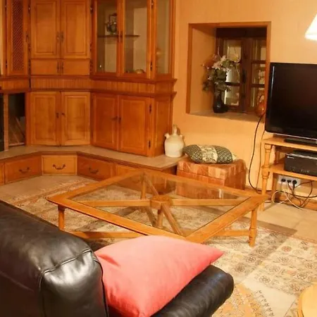 La La Tricherie Crastes