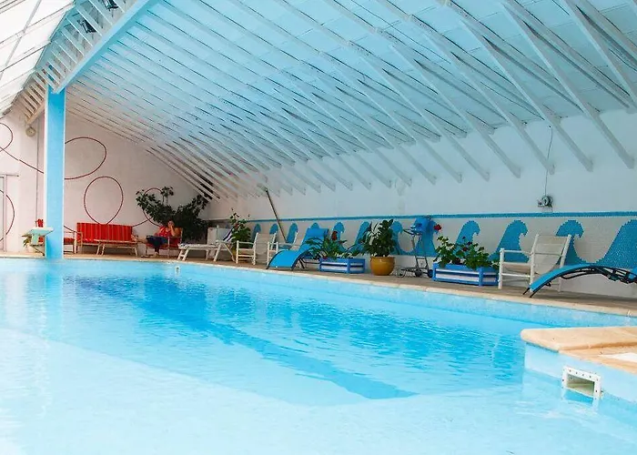 拉尚布尔拉特里奇旅馆 4* Crastes